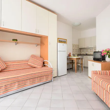 Locazione Turistica Rubin - Lig270 Apartamento *