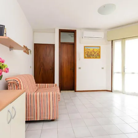 Locazione Turistica Rubin - Lig270 Lignano Sabbiadoro